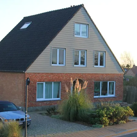 Villa De Haan Apartment